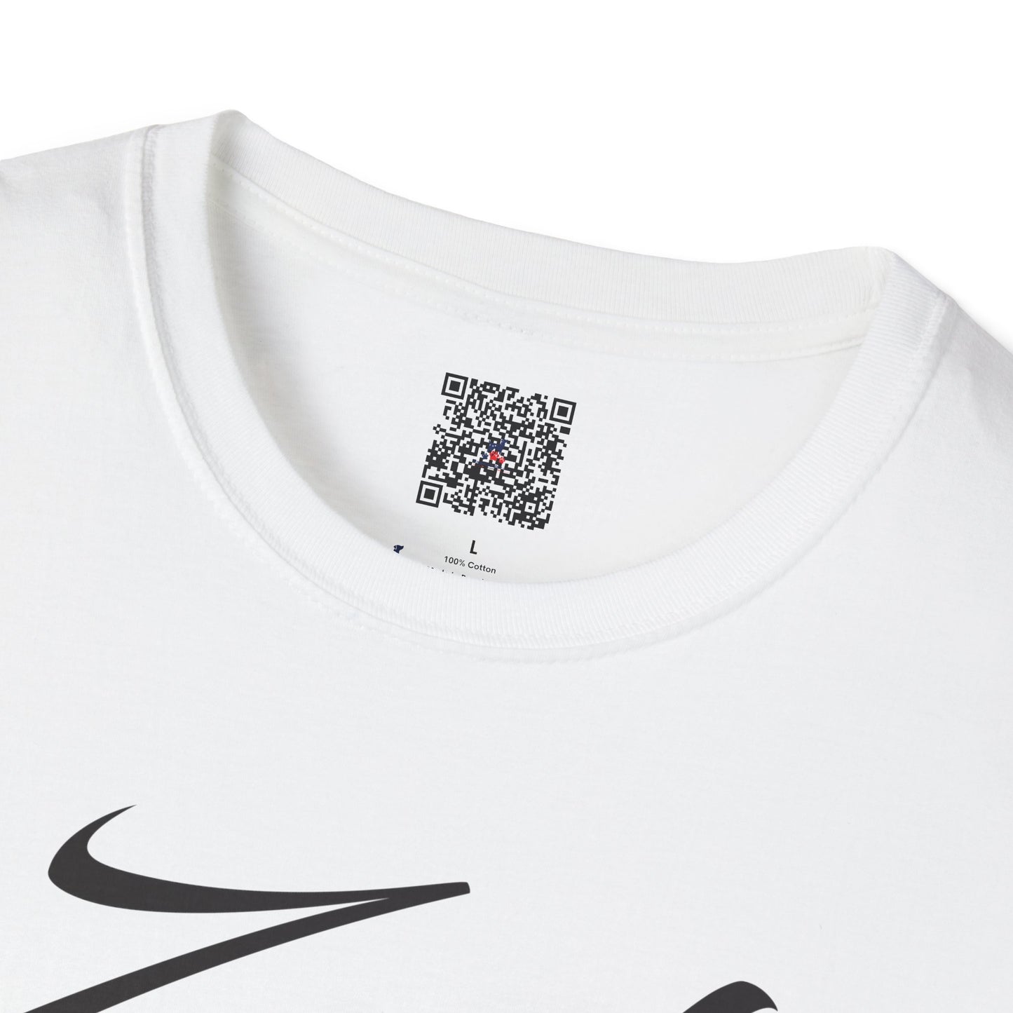 Zest Patriotic Dog Shirt - Vibrant Paw Design